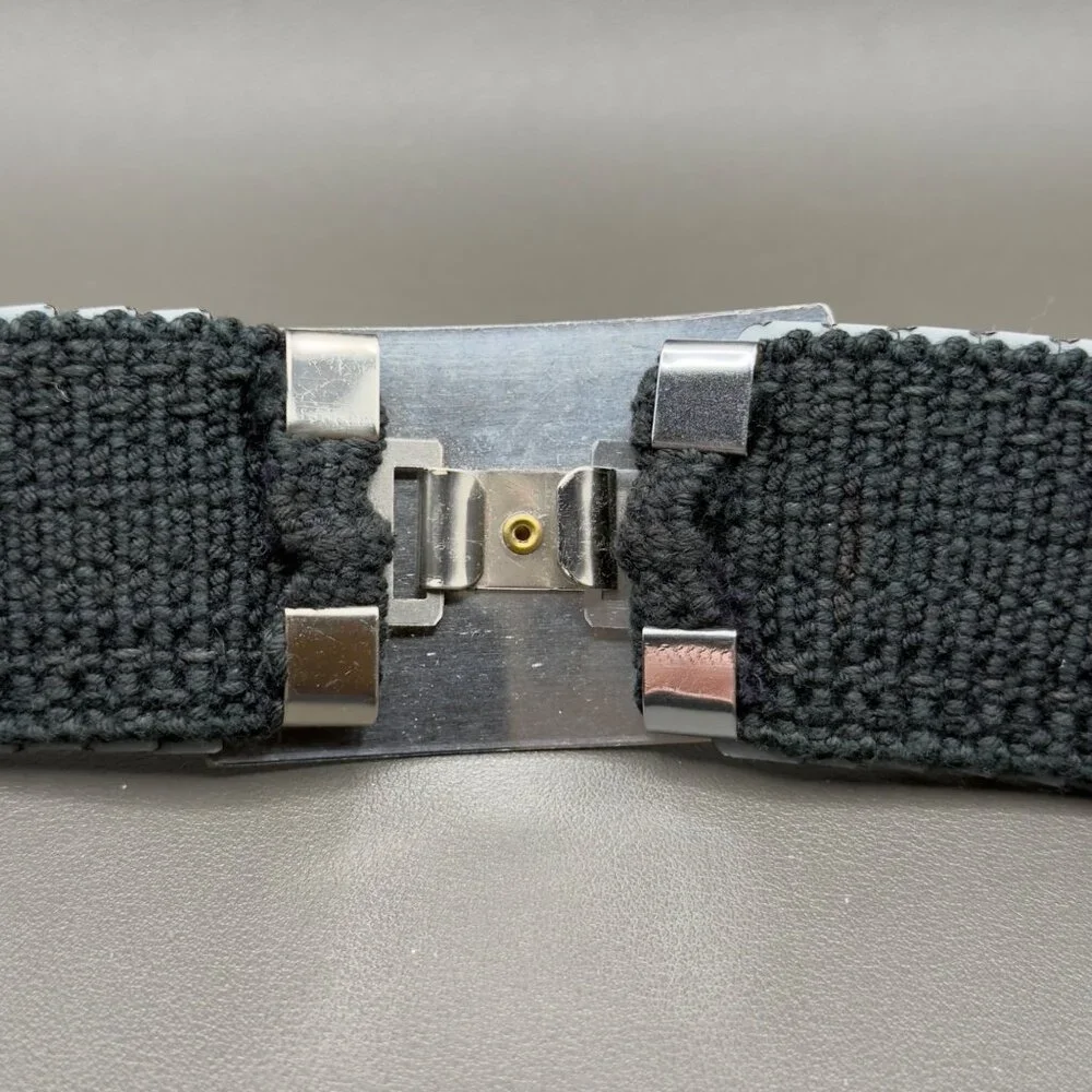 Vintage Women's Belt Small Medium Silver Fish Scale Metal Stretch Floral Buckle